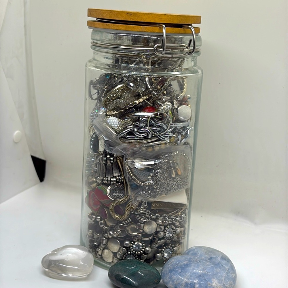 Silver Tone Mystery Jewelry Jar ❤️